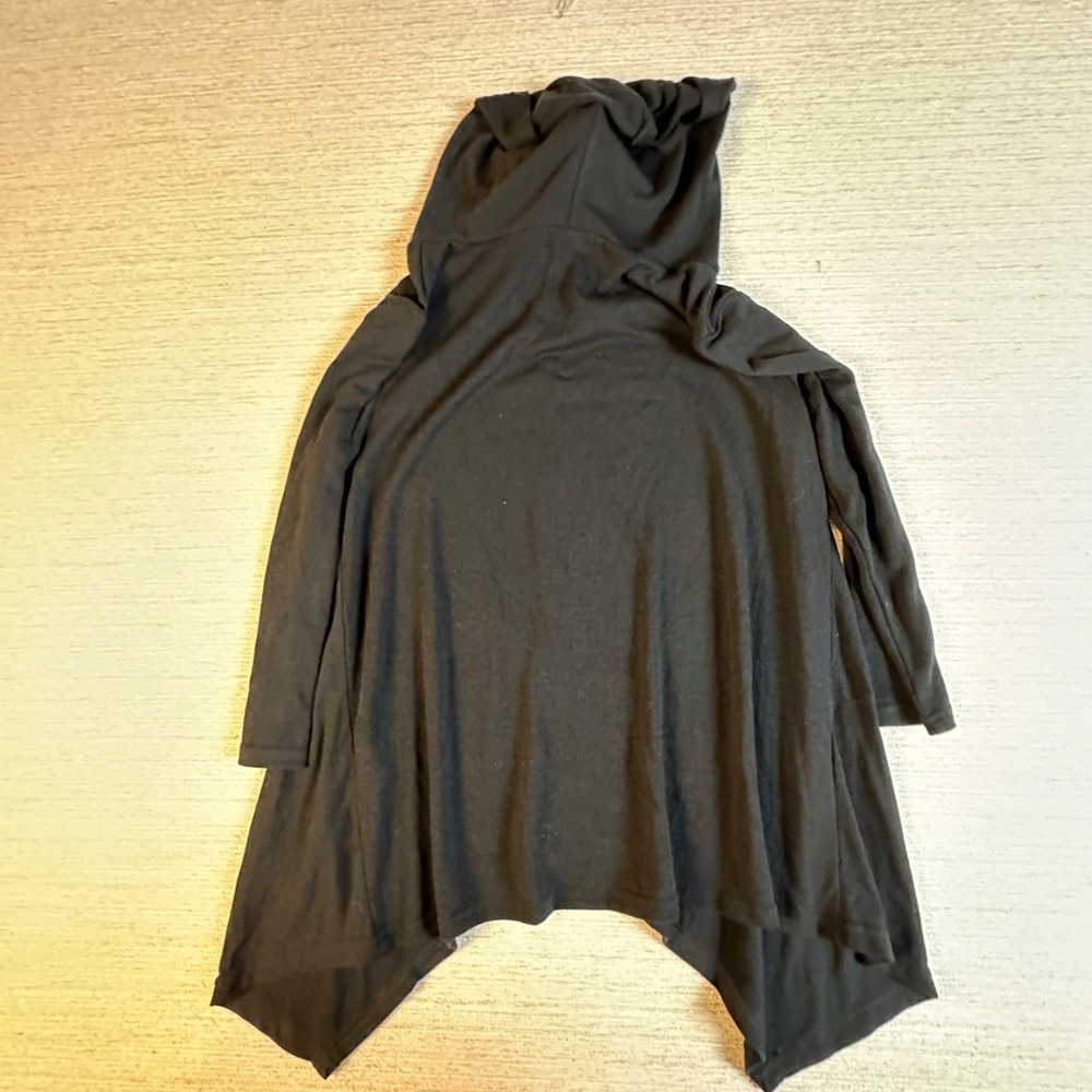 Charlie Paige S/M Black Hooded Tunic Button front Asymmetrical Whimsigoth Witchy - Picture 6 of 15